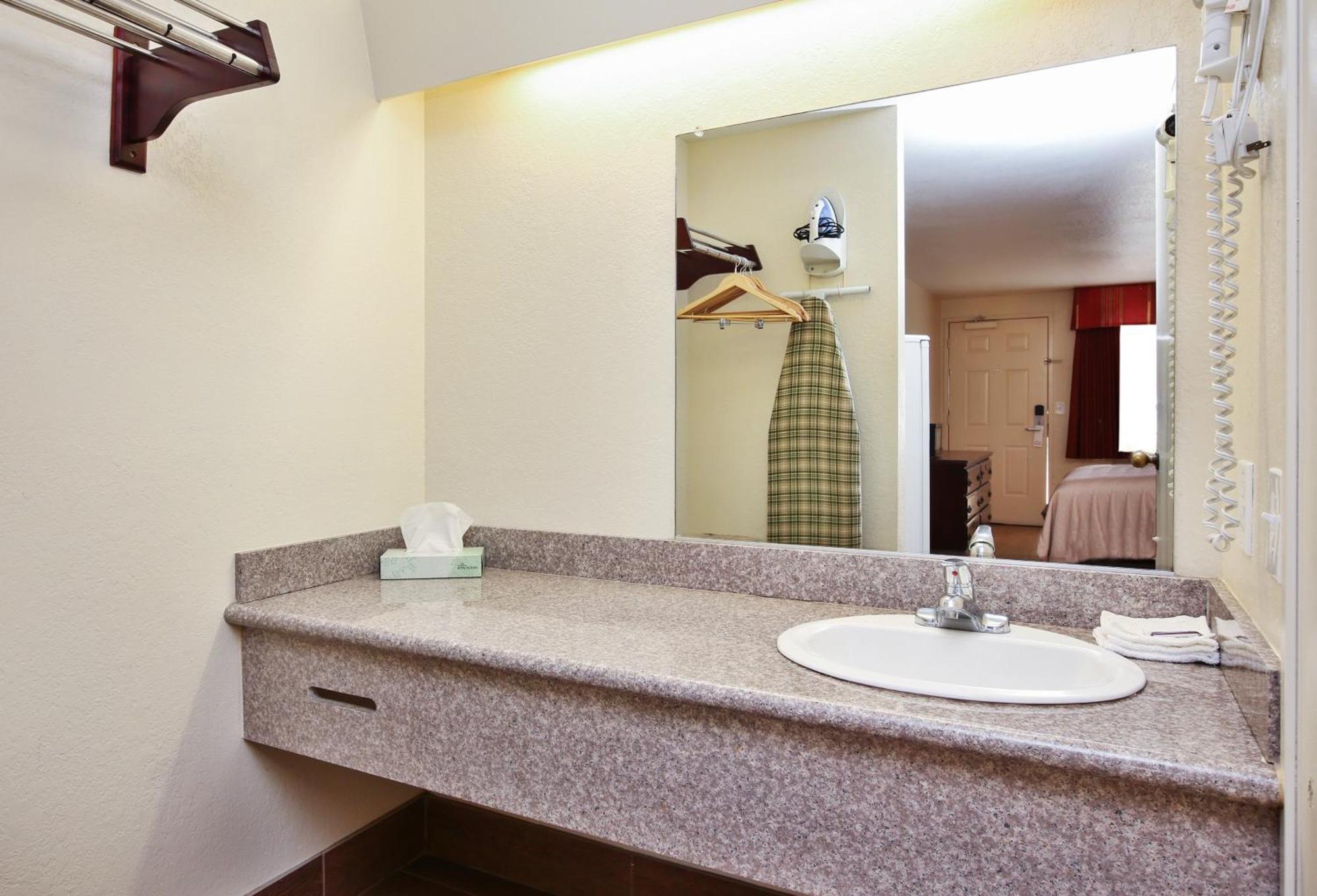 Red Roof Inn Lompoc Εξωτερικό φωτογραφία